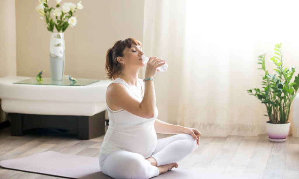 5 tips for pregnant women to stay hydrated during pregnancy 