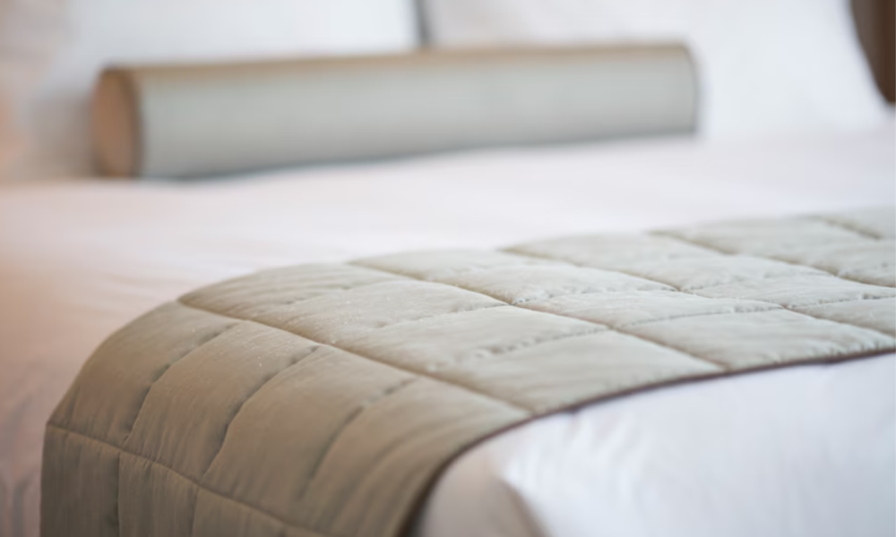 What is the appropriate thickness for a memory foam mattress?